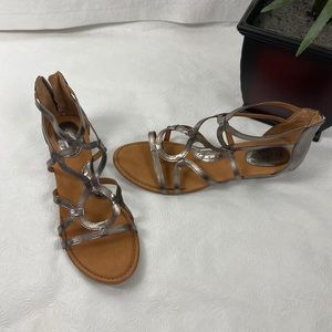 NIB boc Boc Born Concepts Pewter Pawel Sandal 10